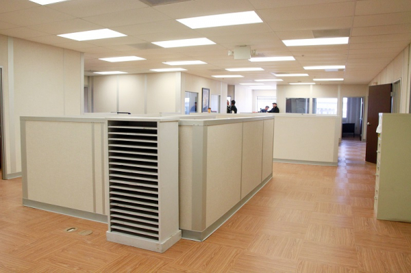 Modular office interior with floor outlet Modular office interior with floor outlet